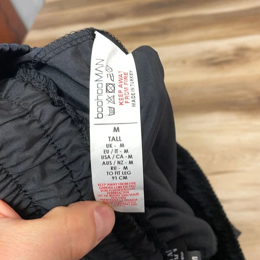 BoohooMAN Cargo Track Pants Mens M Tall Streetwear Polyester Straight Leg Black - Picture 4 of 11